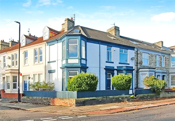 4 Bedroom End Of Terrace House For Sale In Washington Terrace, North Shields, Tyne And Wear, NE30