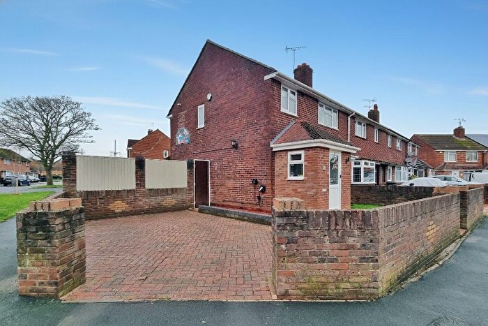 3 Bedroom End Terrace House For Sale In Crookham Close, Leigh Park, PO9