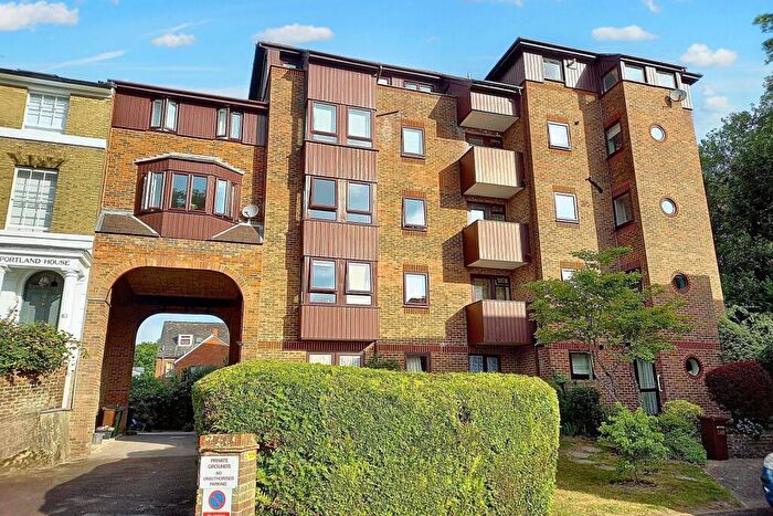 2 Bedroom Retirement Property For Sale In Winchester, SO23