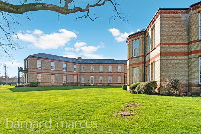 1 Bedroom Flat For Sale In Horton Crescent, Epsom, KT19
