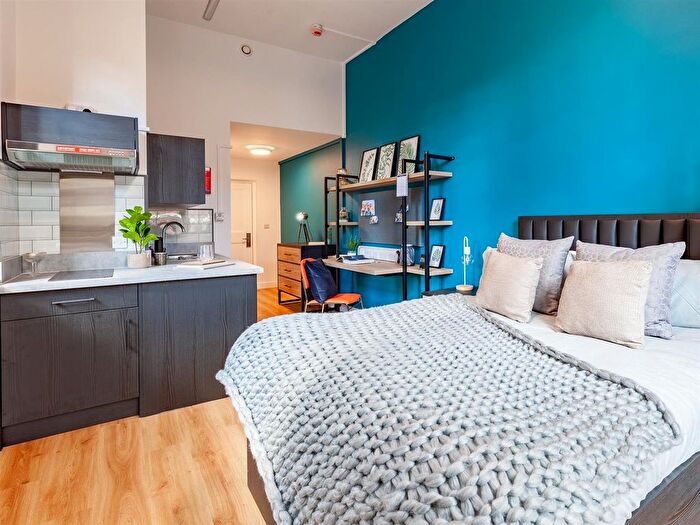 1 Bedroom Flat To Rent In Springfield Mount, Leeds, LS2