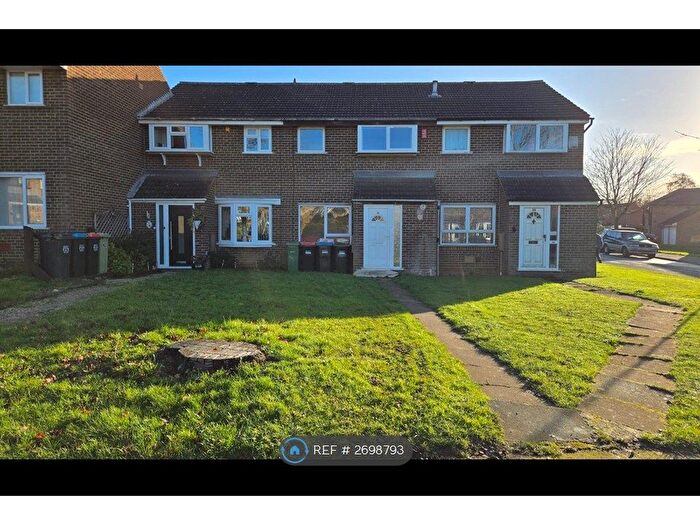 3 Bedroom Terraced House To Rent In Elmhurst Close, Milton Keynes, MK4