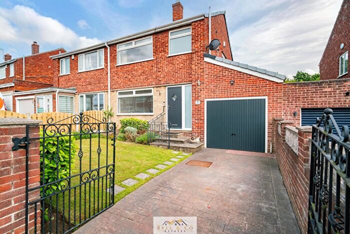3 Bedroom Semi-Detached House For Sale In Wentworth Avenue, Aston, Sheffield, S26