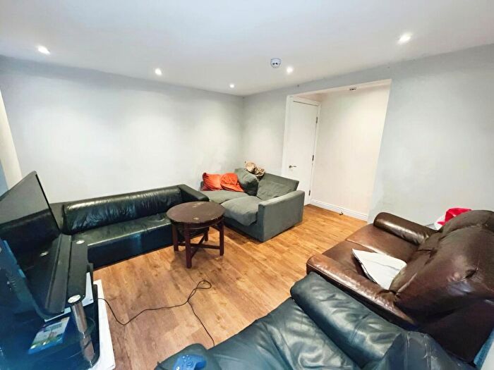 10 Bedroom Semi-Detached House To Rent In Norman Road, Fallowfield, M14
