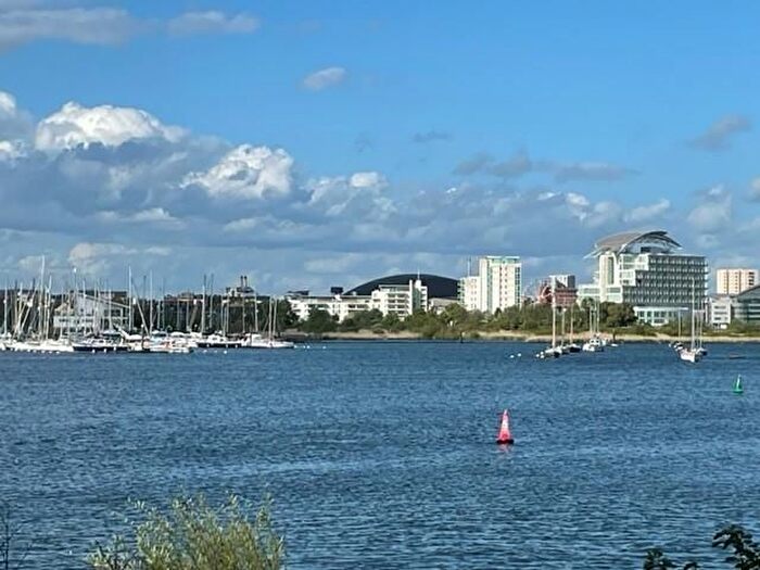 2 Bedroom Flat For Sale In Dovercourt, Ferry Court, Cardiff, CF11