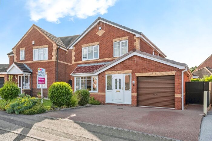 4 Bedroom Detached House For Sale In Tickhill Way, Rossington, Doncaster, DN11
