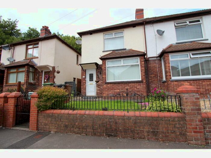 3 Bedroom Semi-Detached House For Sale In Troed-Y-Rhiw, Abercarn, Newport, NP11