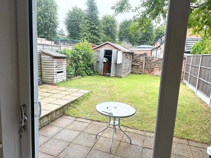 3 Bedroom Semi-Detached House For Sale In Woodford Green Road, Birmingham, B28
