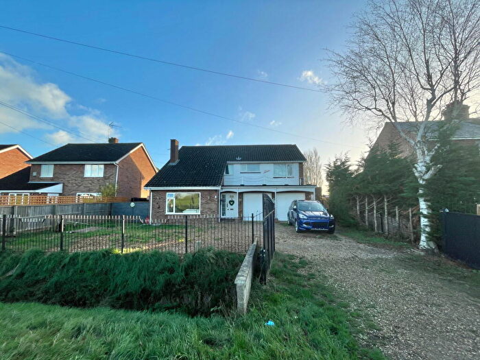 5 Bedroom Detached House For Sale In School Road, Walton Highway, Norfolk, PE14