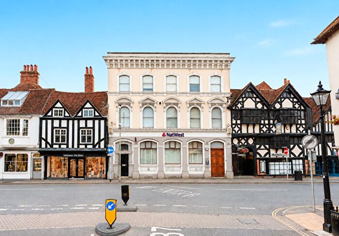 2 Bedroom Flat To Rent In The Borough, Farnham, Surrey, ., GU9