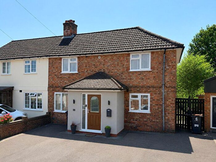 3 Bedroom Semi-Detached House For Sale In Hollyfield Crescent, Sutton Coldfield, B75