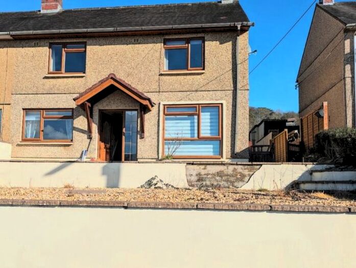 4 Bedroom Semi-Detached House To Rent In Glascoed, Pwll, Llanelli, SA15