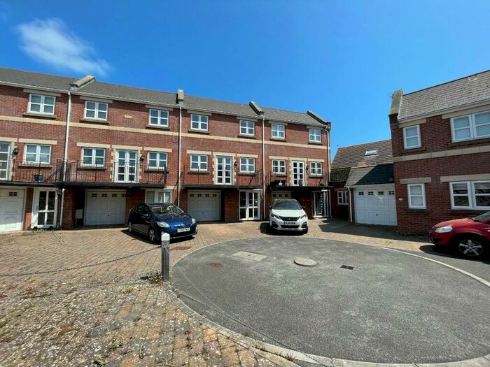 3 Bedroom Town House To Rent In Kings Road East, Swanage, Dorset, BH19