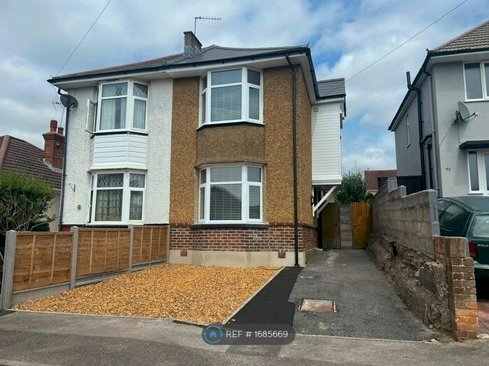 2 Bedroom Semi-Detached House To Rent In Lincoln Road, Poole, BH12