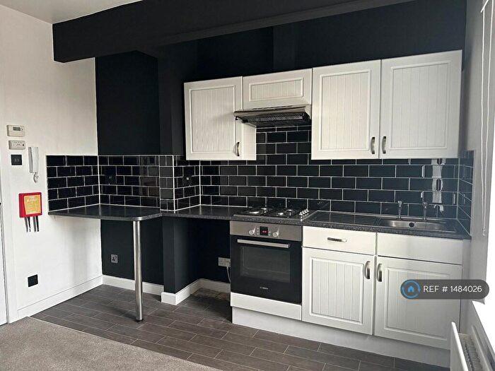 1 Bedroom Flat To Rent In Leymoor Road, Huddersfield, HD7