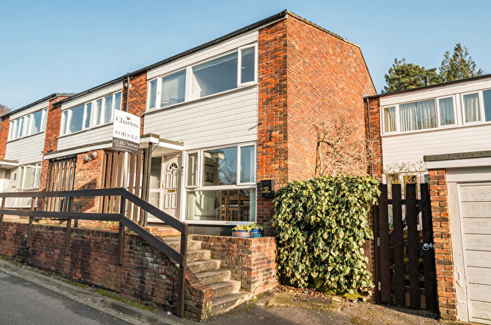 4 Bedroom Terraced House For Sale In Lingwood Walk, Bassett, Southampton, Hampshire, SO16