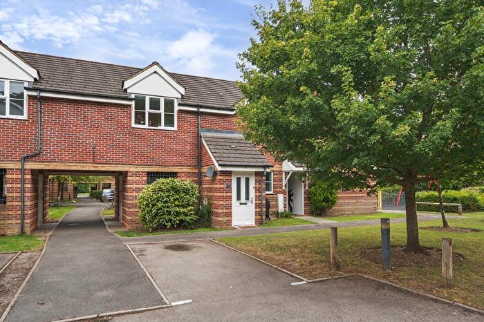 2 Bedroom Maisonette For Sale In Camberley, Surrey, GU15