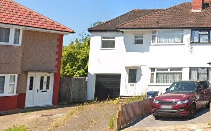 1 Bedroom Flat To Rent In Girton Close, Northolt, UB5