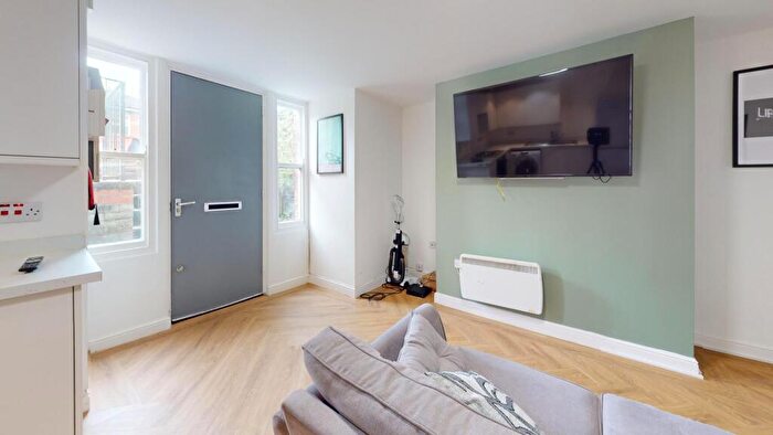 1 Bedroom House To Rent In St Michaels Road, Leeds, LS6