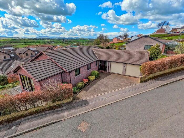 3 Bedroom Bungalow For Sale In White Ox Way, Penrith, CA11