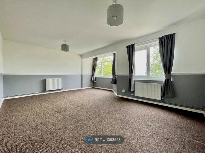 1 Bedroom Flat To Rent In Wolstanton, Newcastle-Under-Lyme, ST5