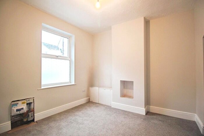 2 Bedroom End Of Terrace House To Rent In Tomkinson Street, Chester, CH2