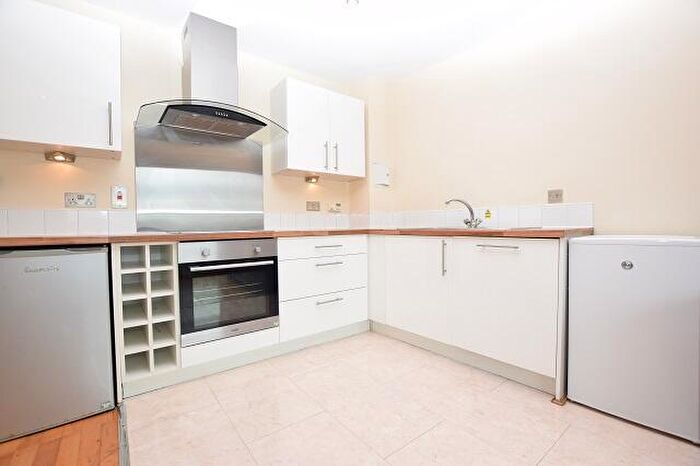 2 Bedroom Apartment To Rent In Broughton House, West Street, S1