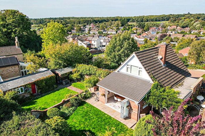 4 Bedroom Chalet For Sale In Gig Lane, Heath And Reach, Leighton Buzzard, LU7