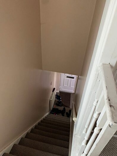 2 Bedroom Semi-Detached House To Rent In Third Avenue, Luton, Bedfordshire, LU3