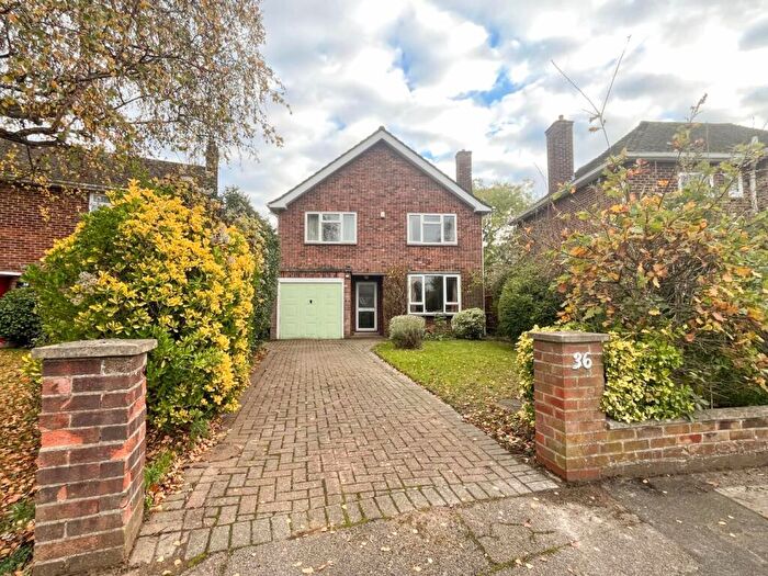 3 Bedroom Detached House For Sale In Redfern Close, Cambridge, CB4