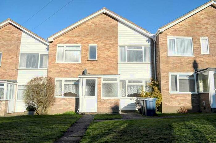 2 Bedroom Maisonette Flat To Rent In Monks Risborough, HP27