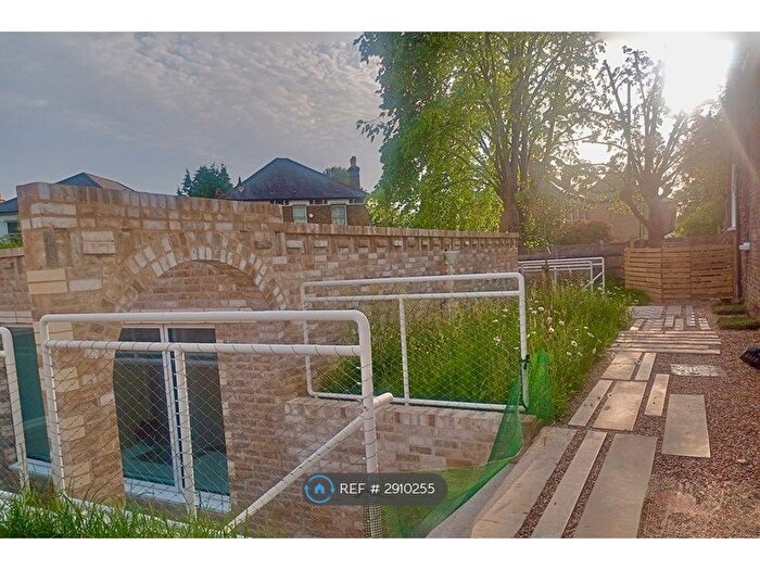 2 Bedroom Detached House To Rent In Perry Rise, London, SE23