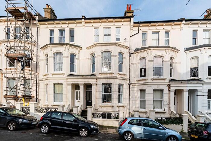 1 Bedroom Apartment To Rent In Albert Road, BN1
