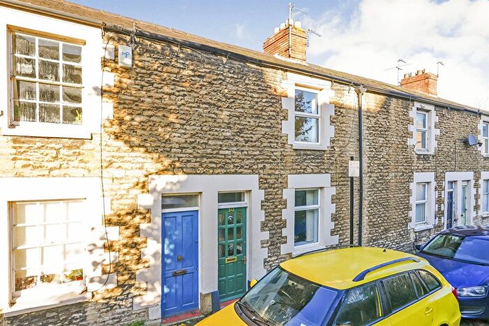 2 Bedroom Terraced House For Sale In Vicarage Road, Oxford, OX1
