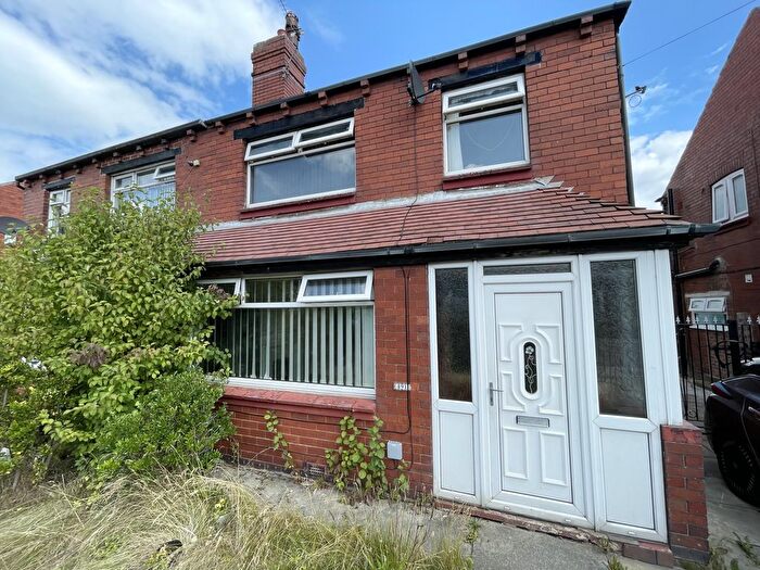 3 Bedroom Semi-Detached House To Rent In Harehills Lane, Leeds, West Yorkshire, LS9