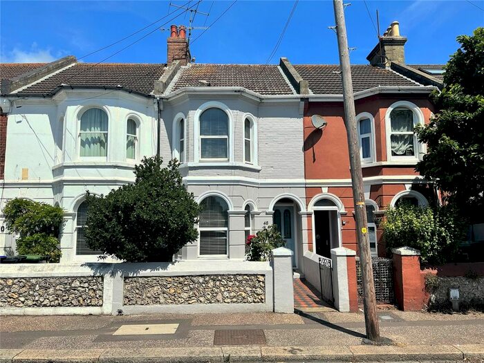3 Bedroom Terraced House For Sale In Queen Street, Broadwater, Worthing, West Sussex, BN14