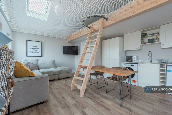 Studio To Rent In Southmead Road, Westbury-On-Trym, Bristol, BS10