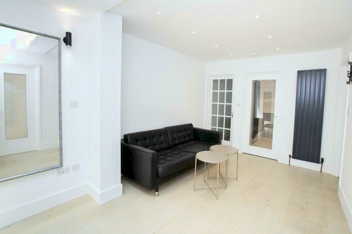 2 Bedroom Apartment To Rent In Green Street, London, E13