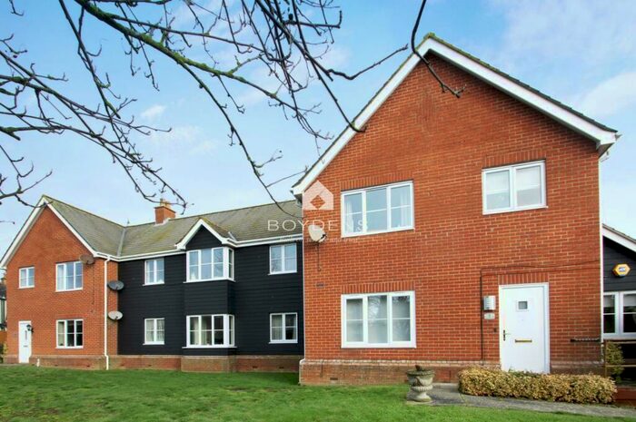 2 Bedroom Flat To Rent In Kirby Cross, Frinton On Sea, CO13