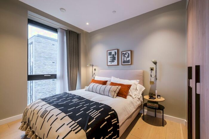 3 Bedroom Apartment To Rent In Enclave Kx Kings Cross, NW1