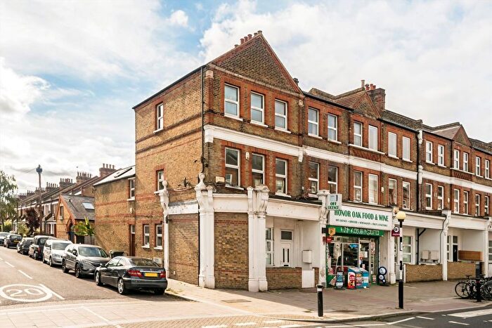 2 Bedroom Flat For Sale In Honor Oak Park, Honor Oak, SE23