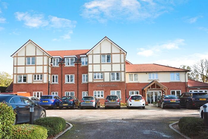 1 Bedroom Flat For Sale In Laindon Road, Billericay, CM12