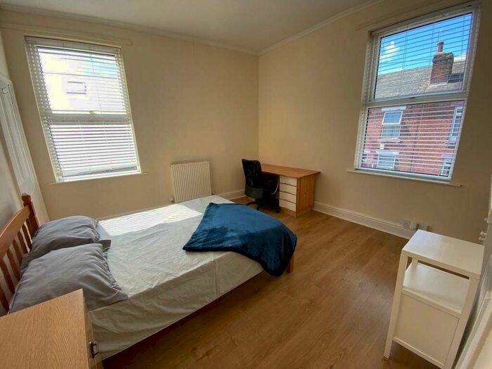 4 Bedroom Terraced House To Rent In Croydon Street, Sheffield, S11