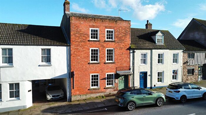 4 Bedroom Terraced House For Sale In High Street, Newnham, GL14