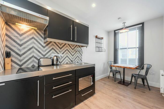 Studio To Rent In Bramley Road, London, W10