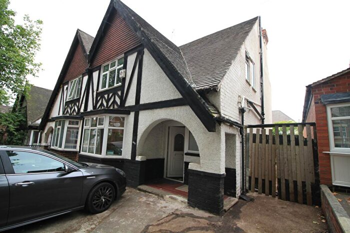 4 Bedroom Semi Detached House To Rent In Derby Road, Nottingham, NG7