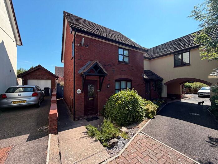 3 Bedroom End Of Terrace House To Rent In Hutchings Mead, Exeter, EX1