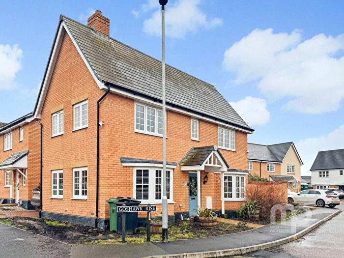 3 Bedroom Link Detached House For Sale In Goshawk Rise, Wymondham, NR18