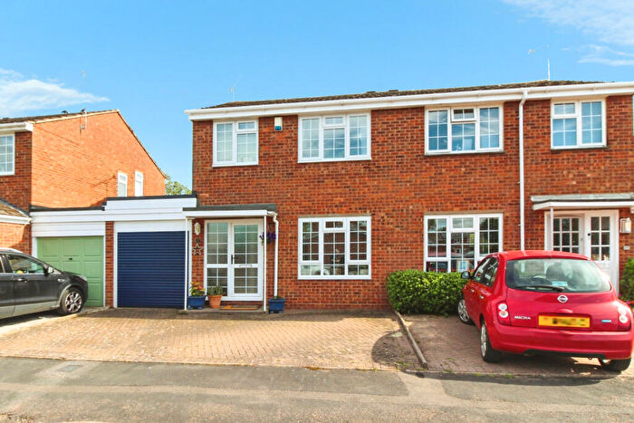 3 Bedroom Semi-Detached House For Sale In Slade Meadow, Leamington Spa, CV31