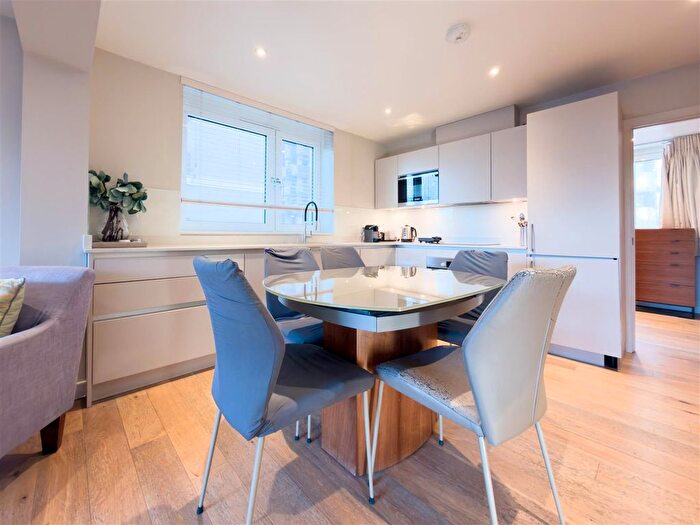 3 Bedroom Flat To Rent In Lords View, St John's Wood, NW8